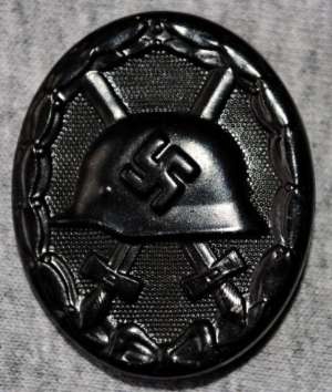 WWII German Stamped Black Wound Badge  #100