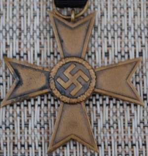 War Merit Cross 2d Class without Swords Kriegsverdienstkreuz  #115