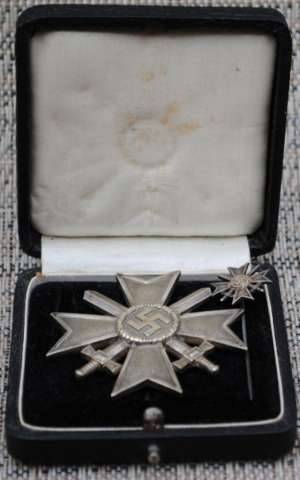 War Merit Cross without Swords 1st Class with Matching Stick Pin  #120