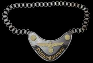 WWII German FELDGENDARMARIE Gorget